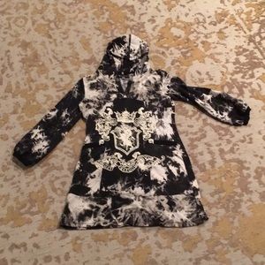 A adorable long sleeve dress/coat